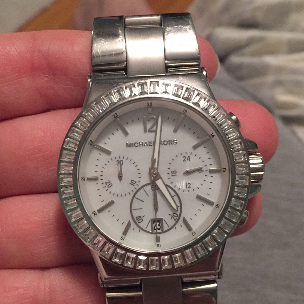 Watch - Picture 4 of 4